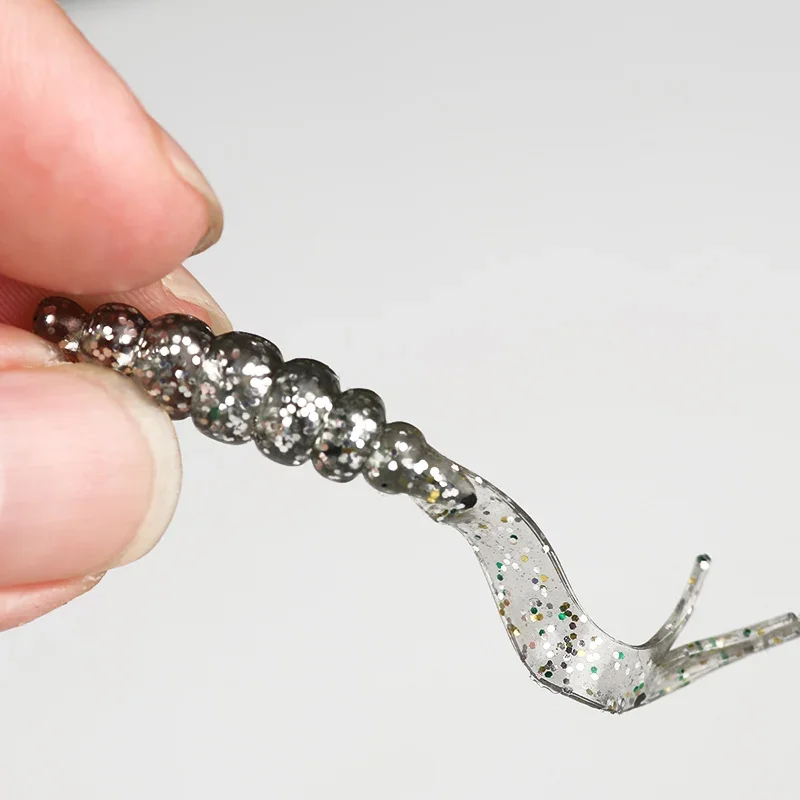 Ardea-SEÑUELOS blandos de silicona, gusano de cebo Artificial de 43mm, 0,8g, 12 piezas, Swimbait Wobblers, aparejos de pesca de doble Color para carpa - imagen 4