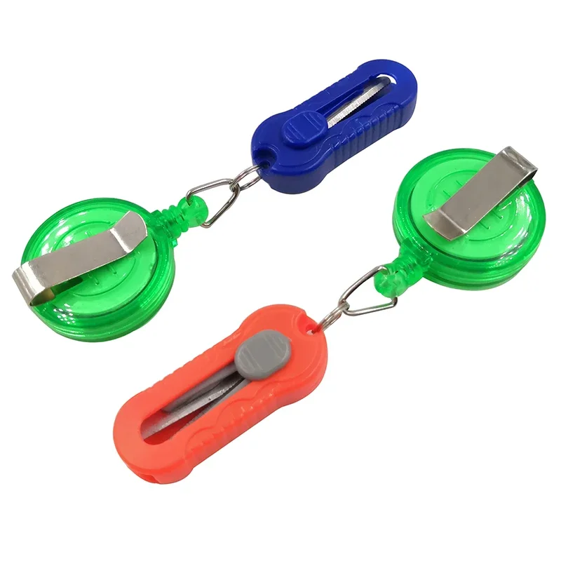 Mini cortador de hilo de pescar portátil, accesorios de equipo de pesca de acero inoxidable para exteriores, aparejos de corte con Clip, 1 Uds.