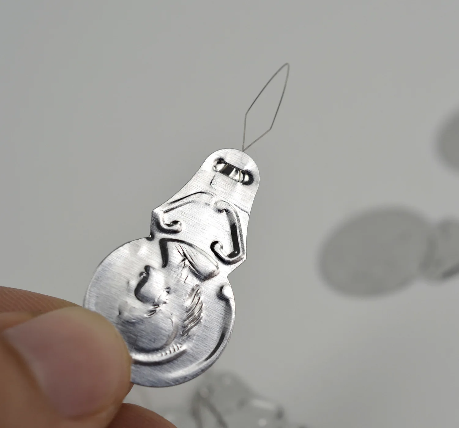 50 Uds. Enhebrador de agujas de alambre de arco máquina de inserción de puntadas herramienta de hilo de coser a mano - imagen 5