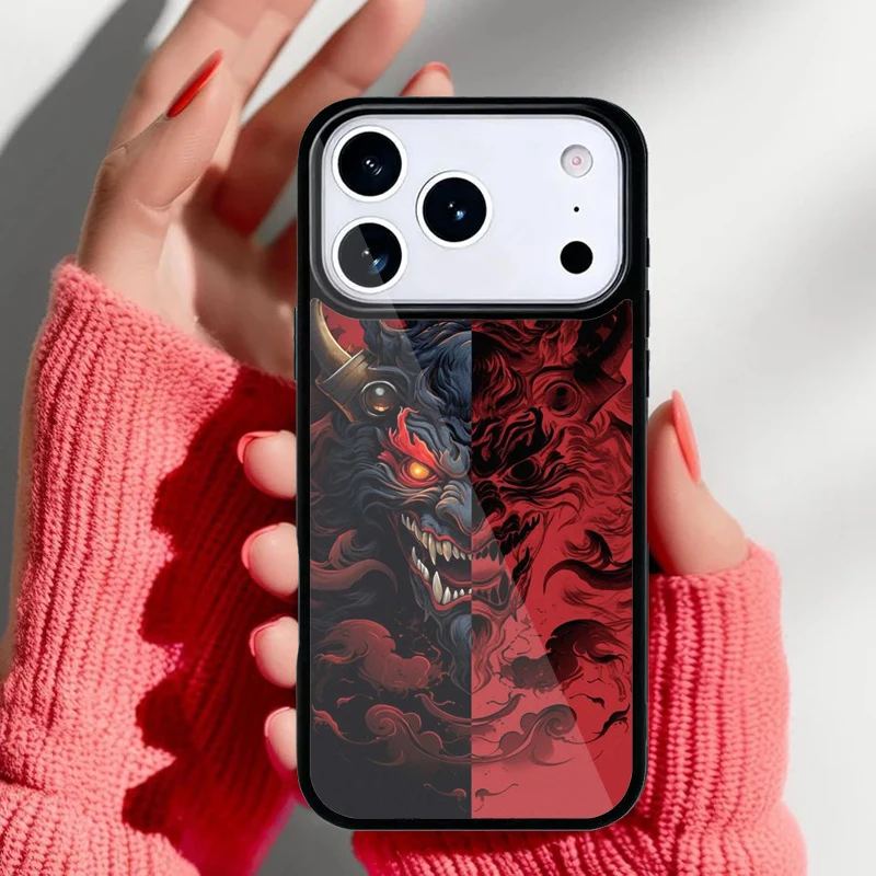 Funda Samurai Oni para iPhone vista frontal con diseño de máscara