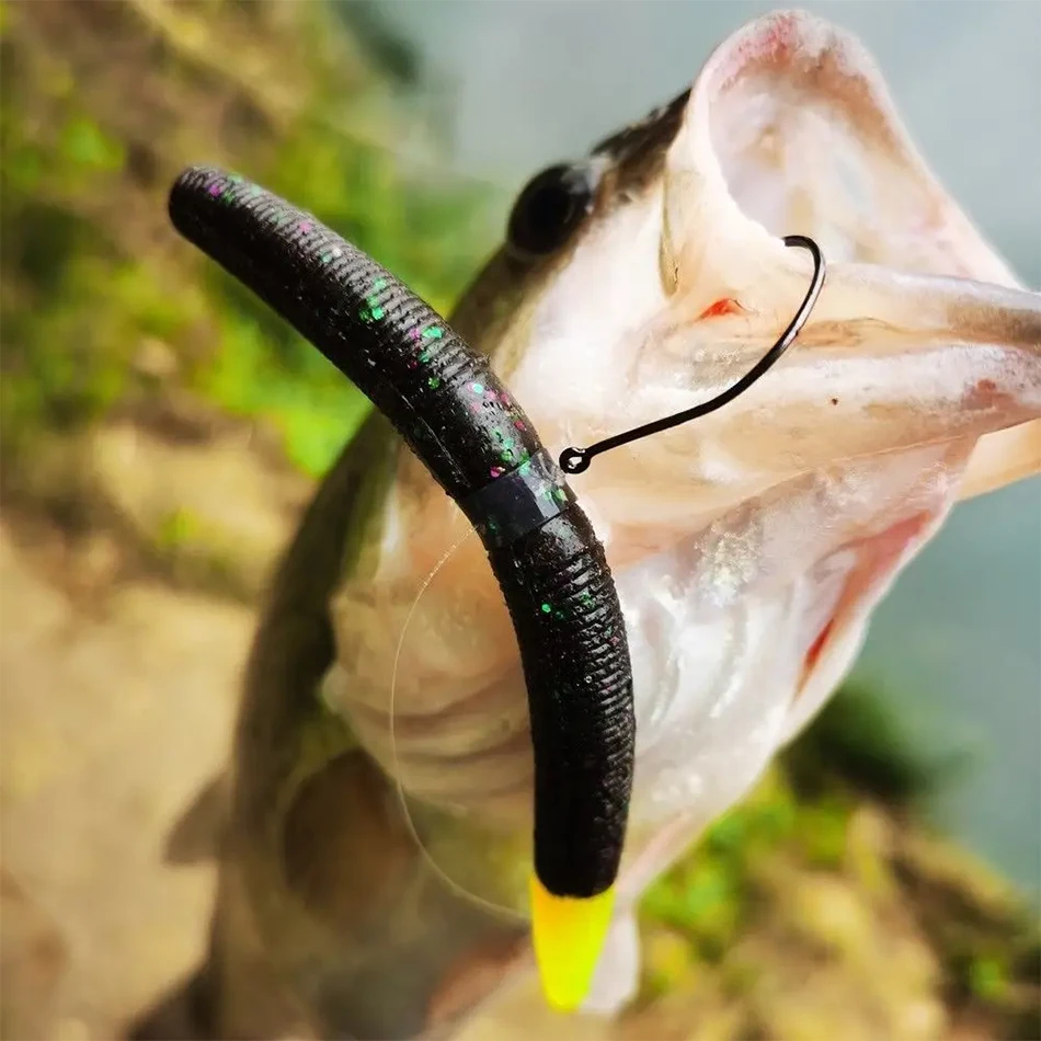 Señuelo senko montado y listo para pescar