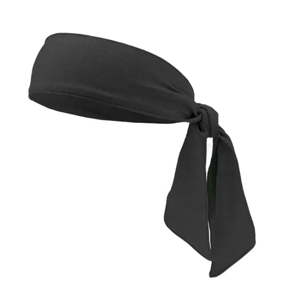 Esta diadema negra presenta un diseño elegante para nudos perfecto para la comodidad y el estilo