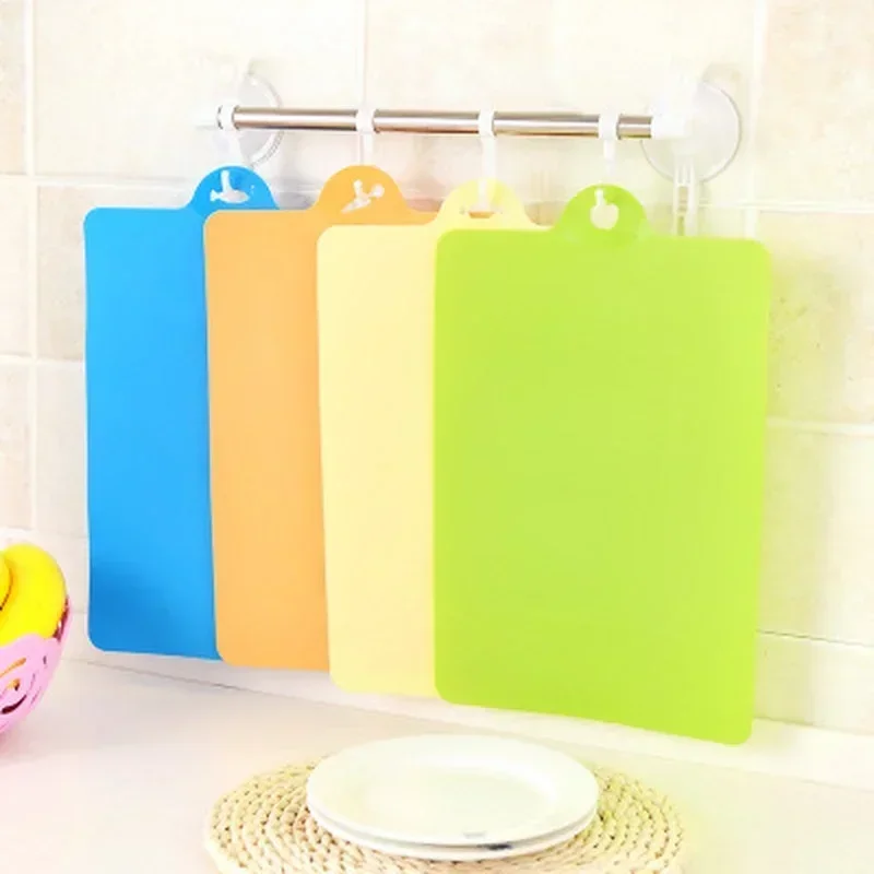 Nueva tabla de cortar de plástico Flexible, rebanada de alimentos, bloque de cortar, Color aleatorio, accesorios de cocina, herramientas de cocina para el hogar - imagen 4