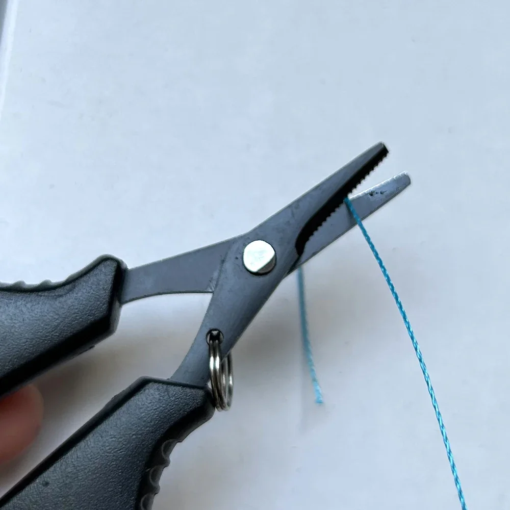 Alicates de tijera de pesca de acero inoxidable con revestimiento de titanio, cortador de línea trenzada de Pe, accesorios de herramientas de pesca de carpa, 1 Uds. - imagen 3