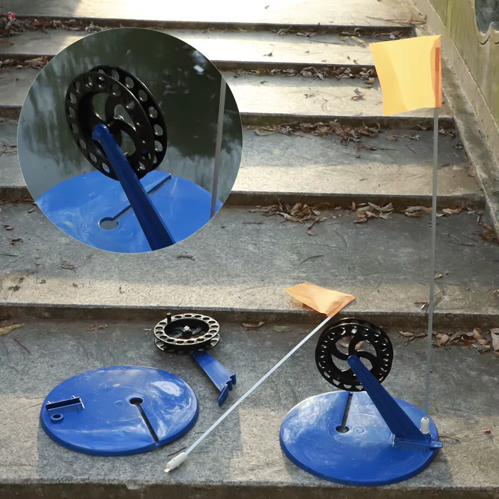 Las cañas FTK en posición vertical sobre agujeros de hielo