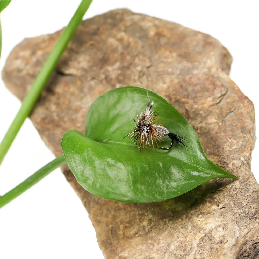 Bimoo 6PCS Grizzly Brown Hackle Adams Irresistible Dry Fly May Fly Midge Fly Mosquitos Fly Pike Bass Trout Fishing Lures Baits - imagen 5