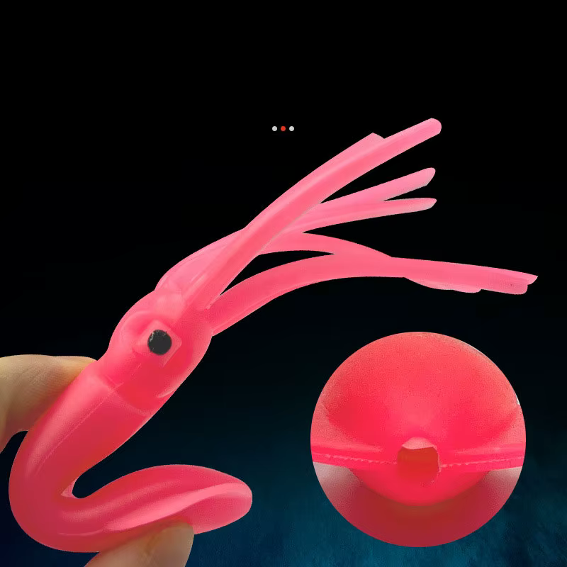 Este vibrante objeto rosa en forma de calamar está diseñado para un uso funcional y funcional perfecto para mejorar la visibilidad submarina