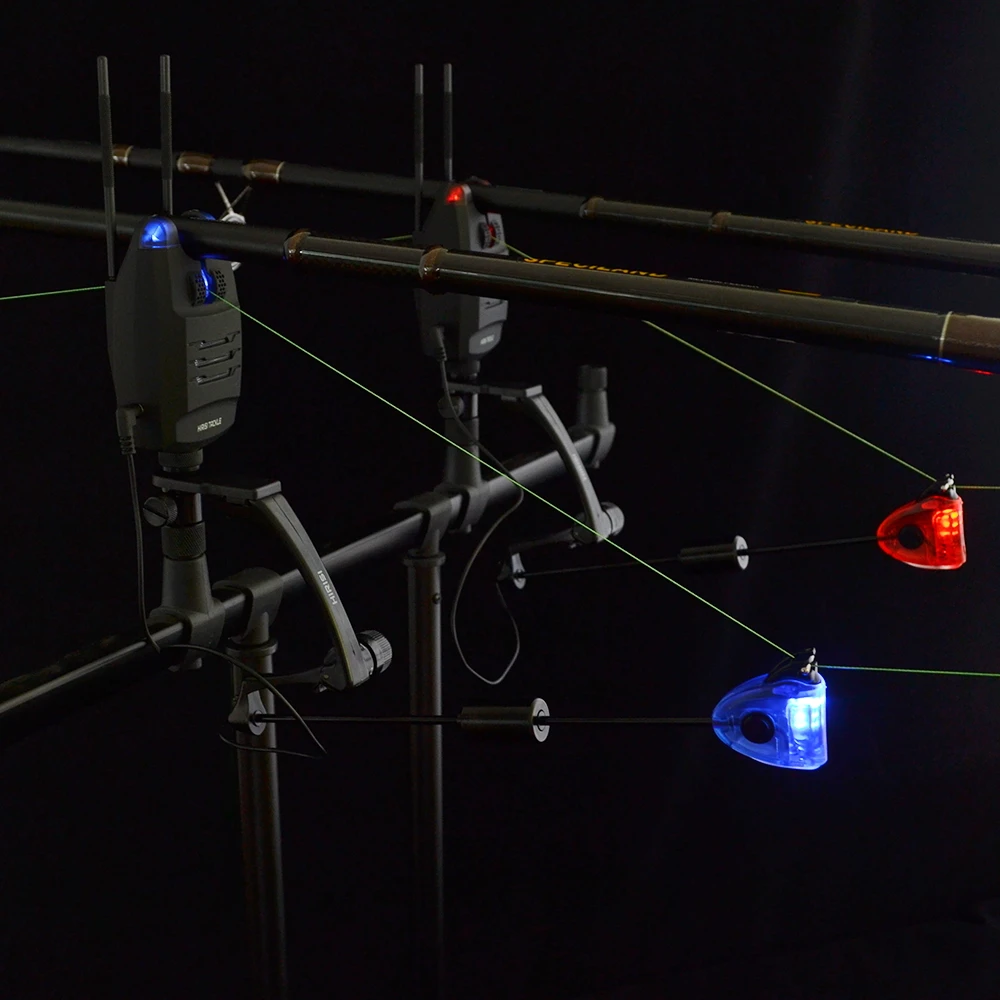 Juego de alarma de pesca de carpa 1 + 4, sonido y LED, indicador de mordida de pesca inalámbrico electrónico con barra de oreja de enganche B1228 - imagen 4