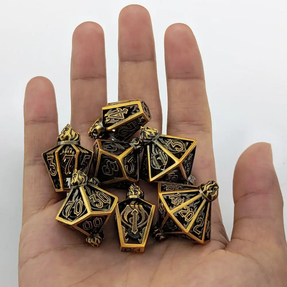 Juego de dados poliédricos de Metal para mazmorra, juego de 7 piezas, regalo para DND RPG D20, juegos de mesa - imagen 4