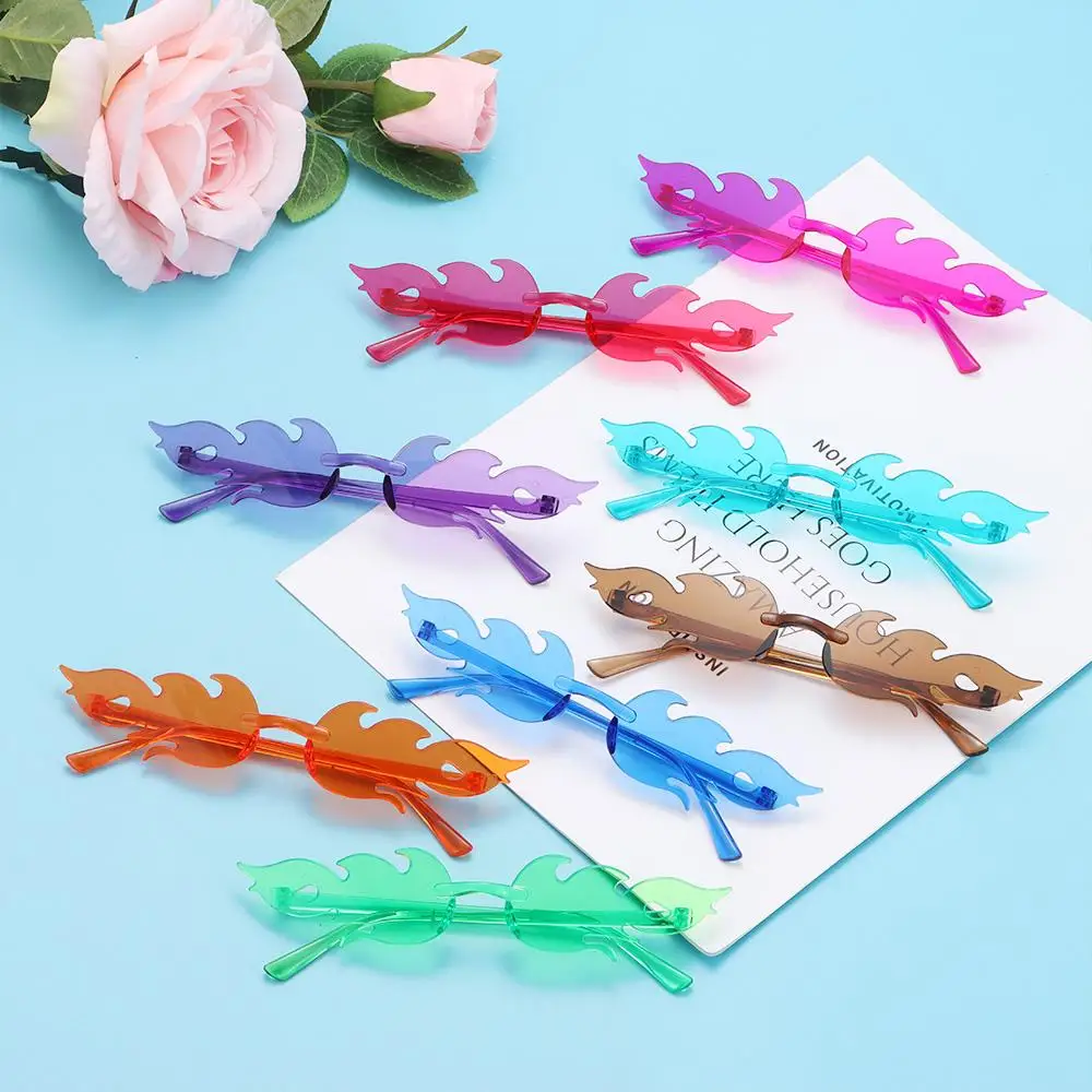 Gafas de sol sin montura para mujer, lentes de sol con forma de llama, a la moda, Cosplay - imagen 2