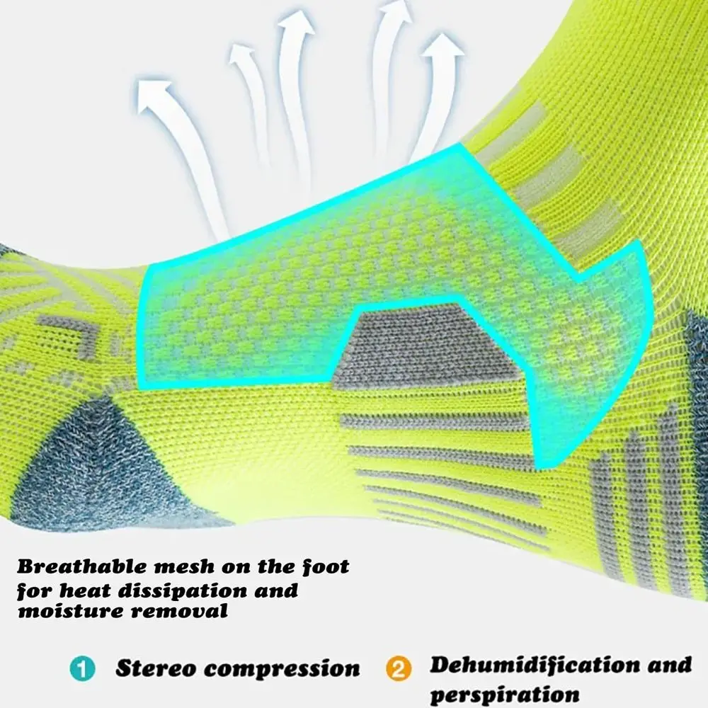 Un calcetín con una malla transpirable en el pie