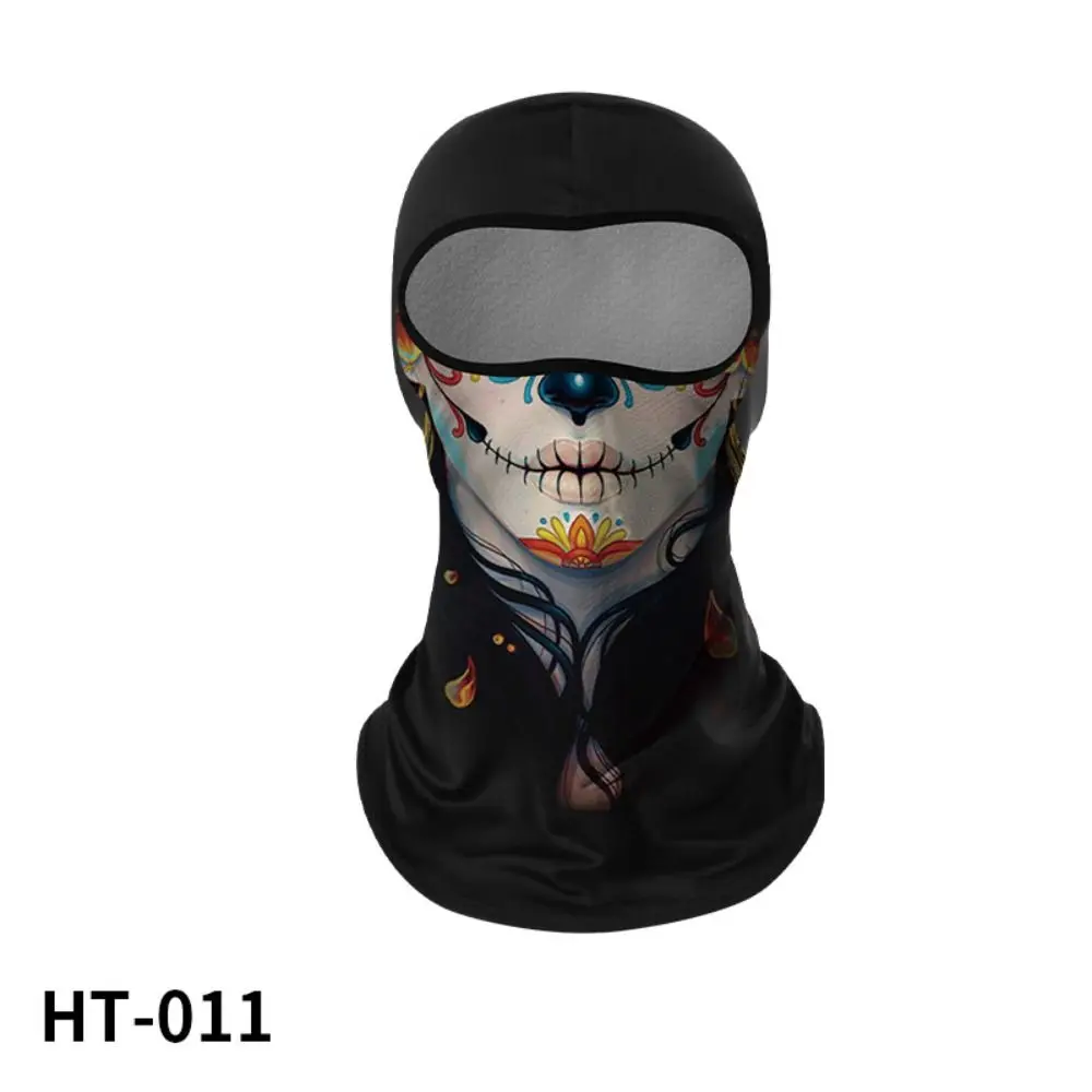 Esta máscara facial con temática de cráneo es un accesorio elegante y vibrante para cualquier ocasión