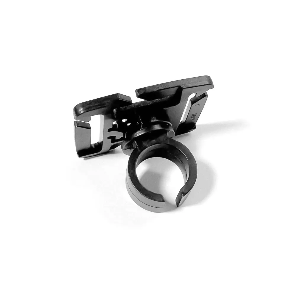 Clip para Linterna con Anillo en U – Soporte para Mochila y Bastón - imagen 2