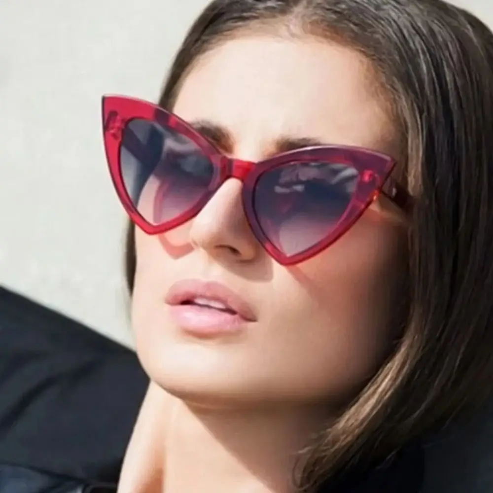 Gafas de sol tipo ojo de gato con montura pequeña a la moda, accesorios UV400, gafas de sol triangulares, gafas de sol de calle para mujer, Unisex - imagen 2