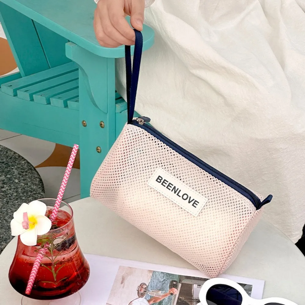 Large Capacity Beach Mesh Bag Breathable Handheld Toiletries Storage Bag Space-Saving Reusable Cosmetic Zipper Pouch - imagen 4