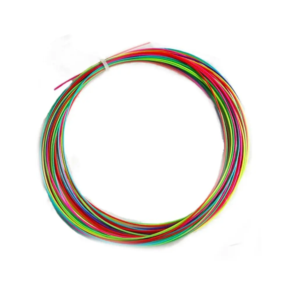 Una disposición circular de cables de colores