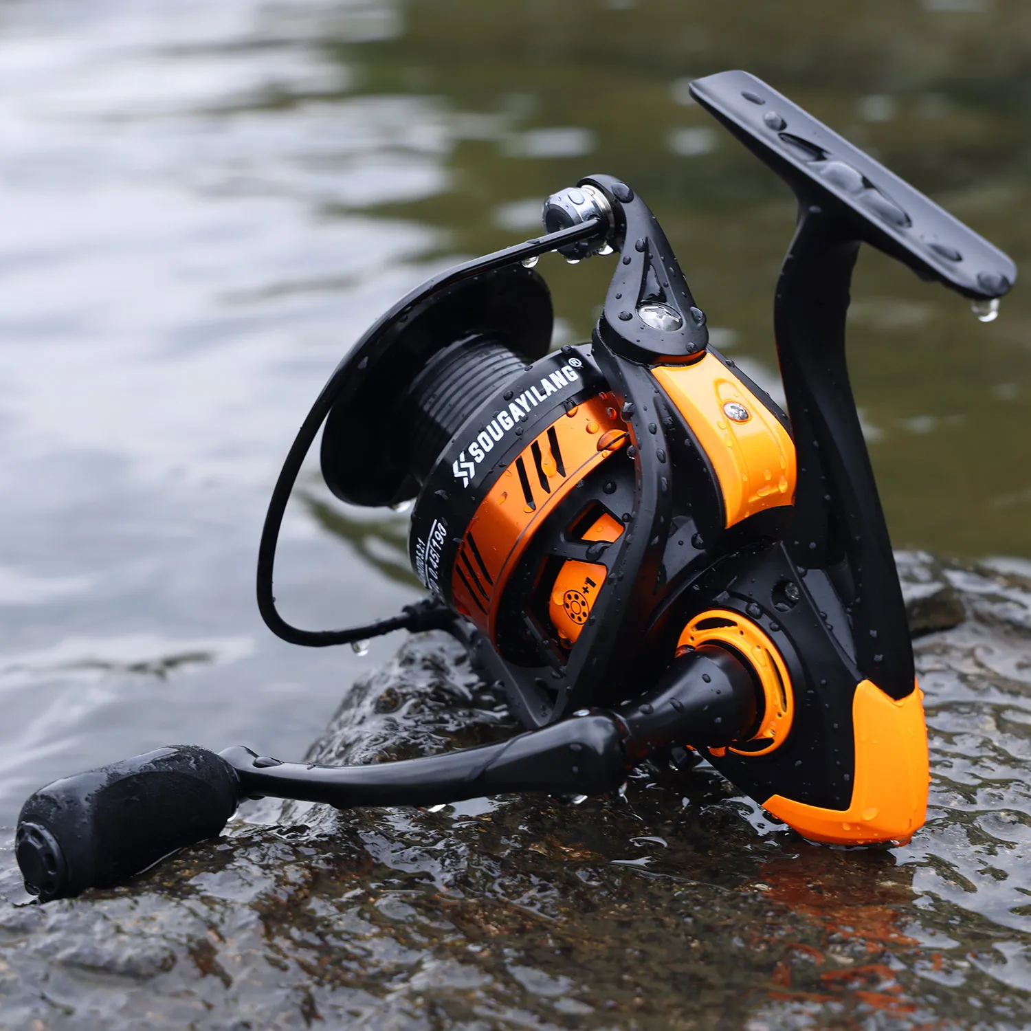 Descubra la emoción de la pesca con el carrete de pesca Squarilling® diseñado tanto para el rendimiento como para el estilo