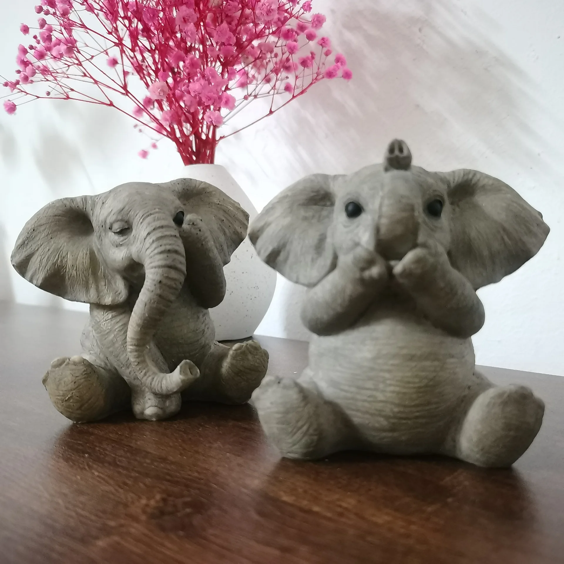 3 tipos de decoración de elefante pequeño, figuras de elefante gris Feng Shui de la suerte, creatividad de resina, muñeco de elefante bonito juguetón - imagen 3