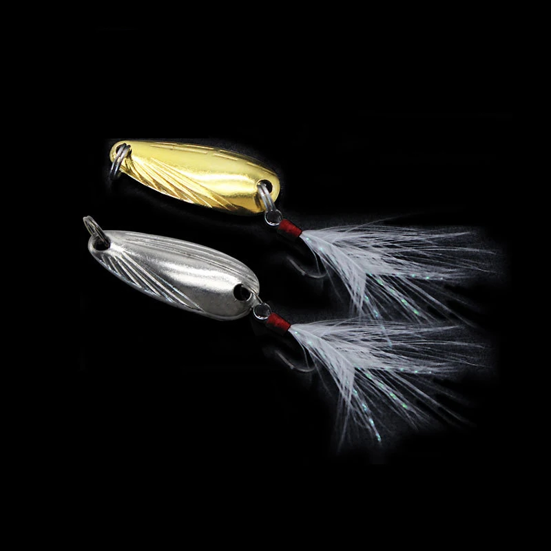 Estos señuelos de pesca brillante están diseñados para atrapar peces con sus atractivos colores y texturas.