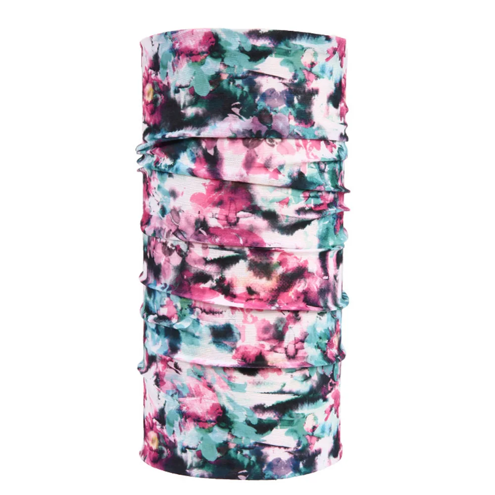 Una diadema floral rosa y azul