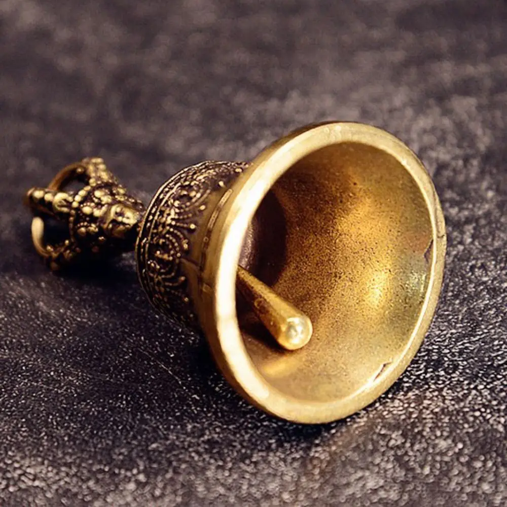 Campana de cobre Retro de alta calidad, campana de bronce tibetano ligera portátil, campanas de viento de fundición a presión, accesorios de decoración del hogar - imagen 4