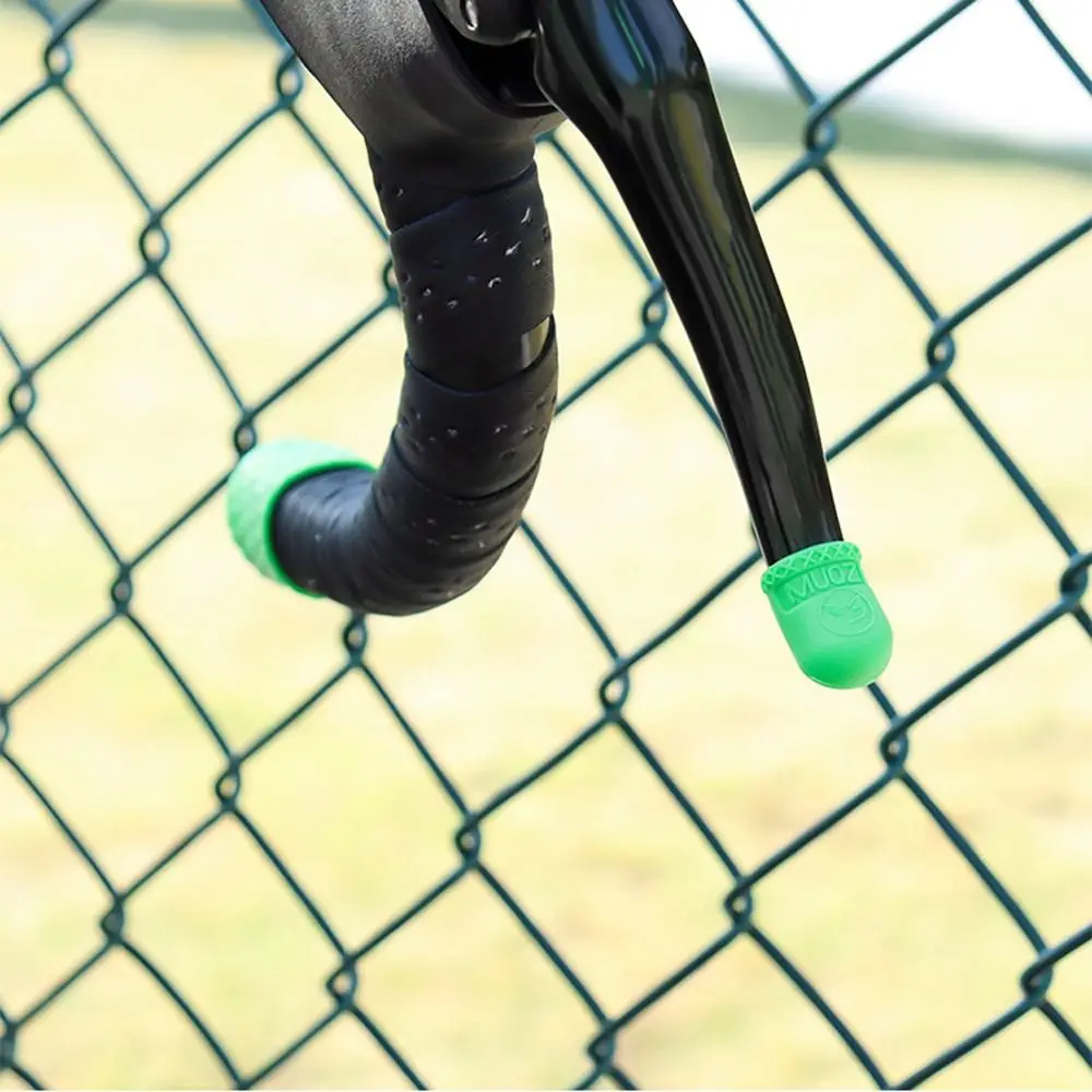 Proteja el manillar de su bicicleta con agarres verdes duraderos para un viaje cómodo