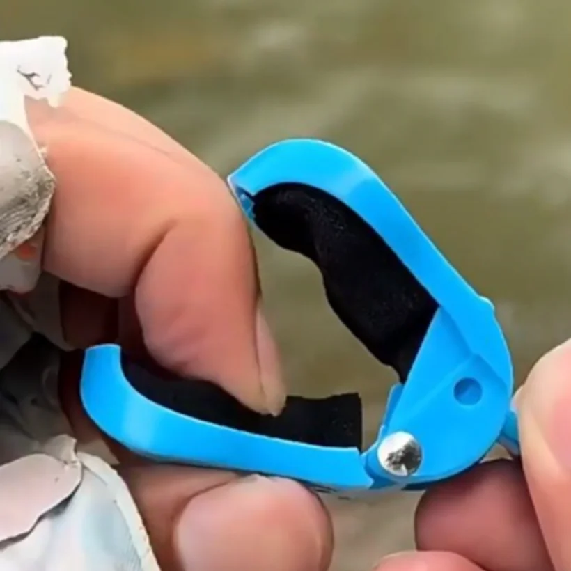 Clip para caña de pescar de conexión rápida, soporte de 1 mano sin herramientas para cañas de agua dulce de 2 piezas, organizador de aparejos de agarre seguro, 2 uds. - imagen 4