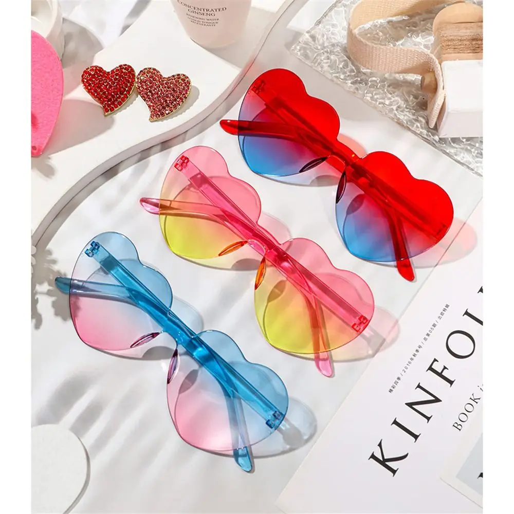 Gafas de sol con forma de corazón para fiesta, lentes coloridas con degradado, divertidas, a la moda, 1 unidad - imagen 3