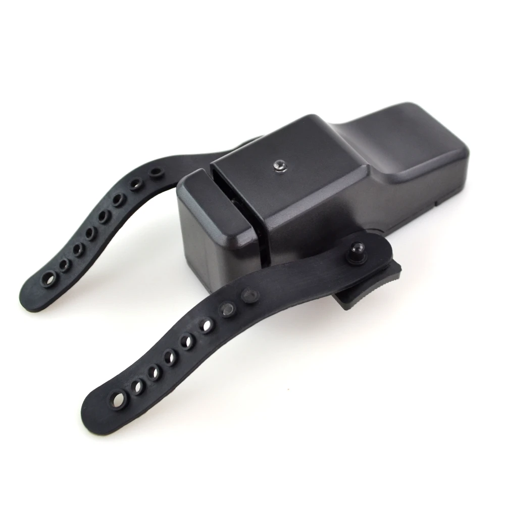 Una elegante pulsera negra y ajustable diseñada para la comodidad y la funcionalidad