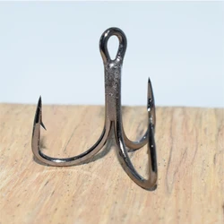 Mustad Anzuelos Triples con Púas – Acero Carbono Níquel Negro 3X