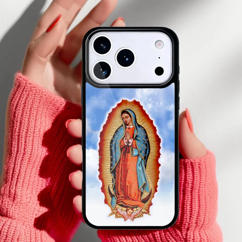 Funda Virgen de Guadalupe para iPhone con diseño detallado