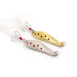 Cucharilla de pesca artificial cocodrilo con anzuelo triple