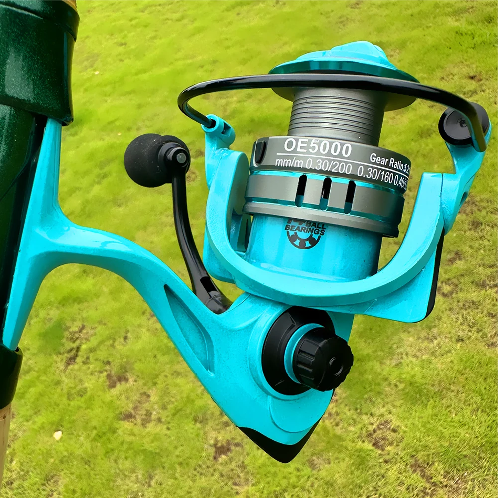 Carrete giratorio 2000-7000 arrastre máximo ultraligero 12kg 5,2: 1 carrete de pesca Surfcasting carretes de Jigging de agua salada para pesca al aire libre - imagen 4