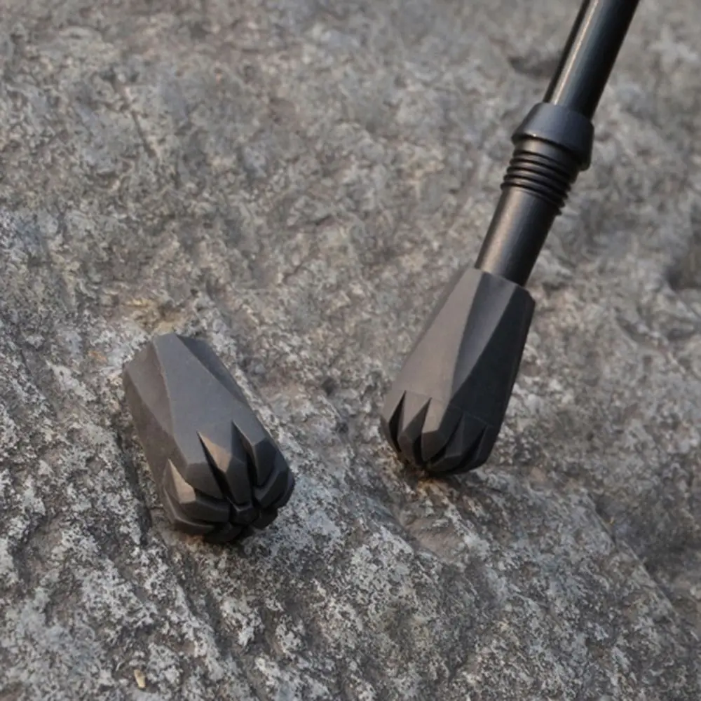 Explore terrenos accidentados con postes de trekking duraderos