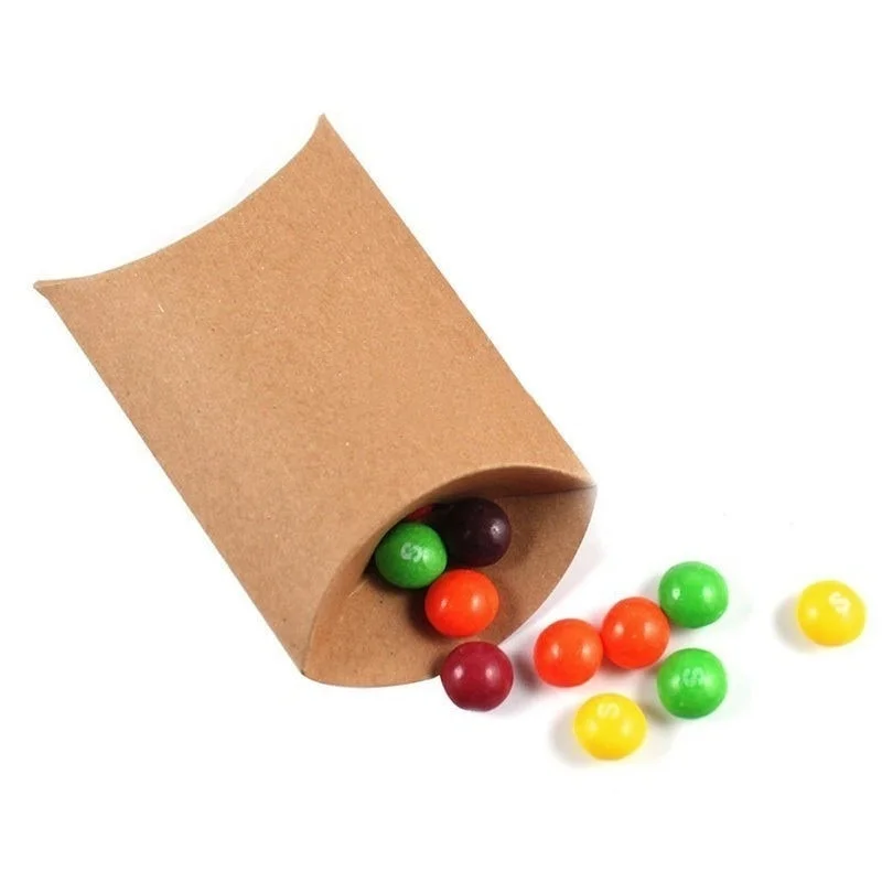 50 Uds. Caja de almohada de papel Kraft, cajas de dulces de regalo para fiesta de boda, suministros para fiesta en casa y cumpleaños, bolsas de papel para regalos - imagen 2
