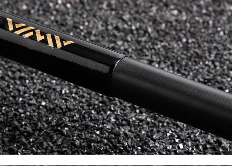 Mejore su experiencia de pesca con esta elegante y duradera caña de pescar