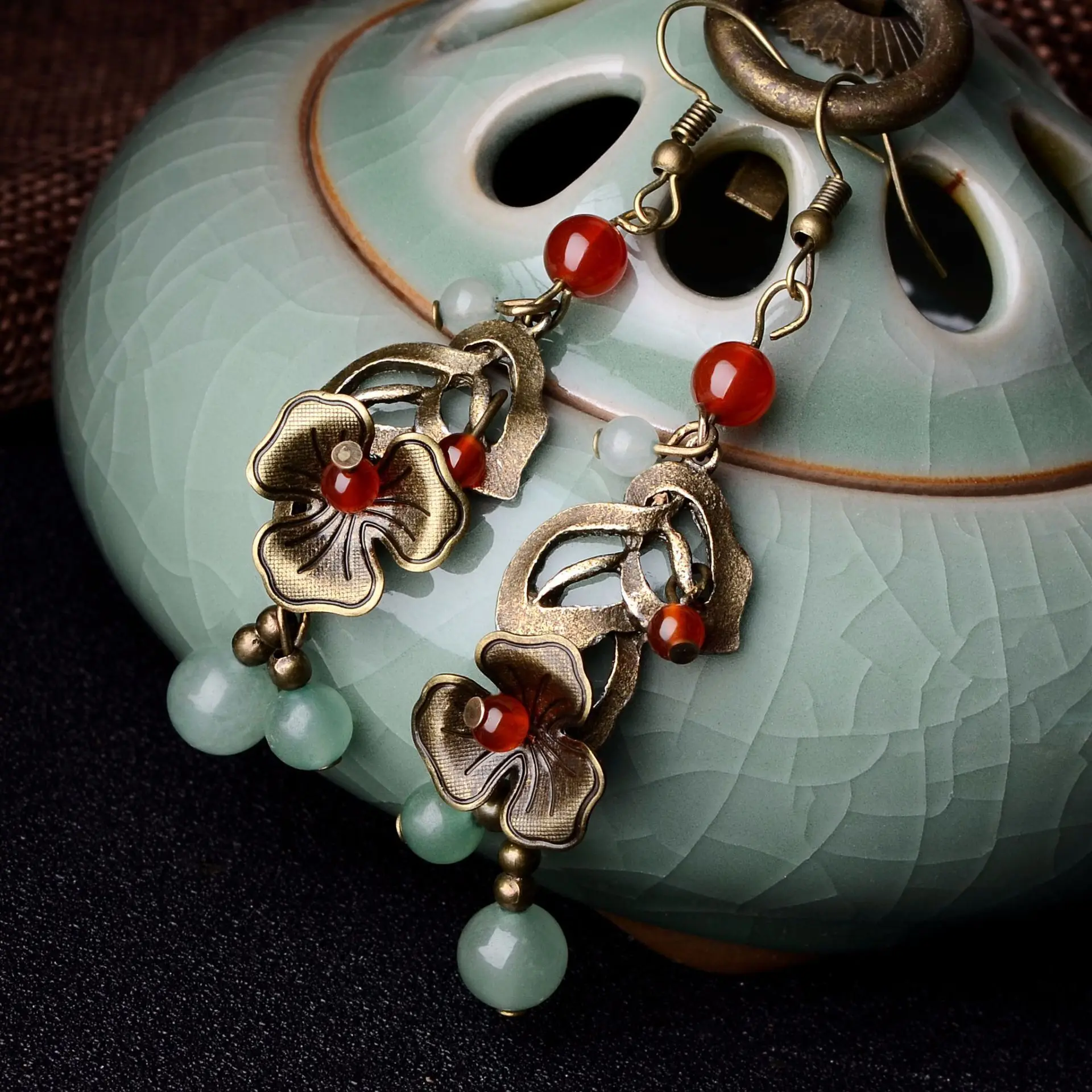 Pendientes asimétricos con borlas de Margarita para mujer, diseño de nicho, temperamento de abeja pequeña, aretes largos y elegantes para chica 2023 - imagen 5