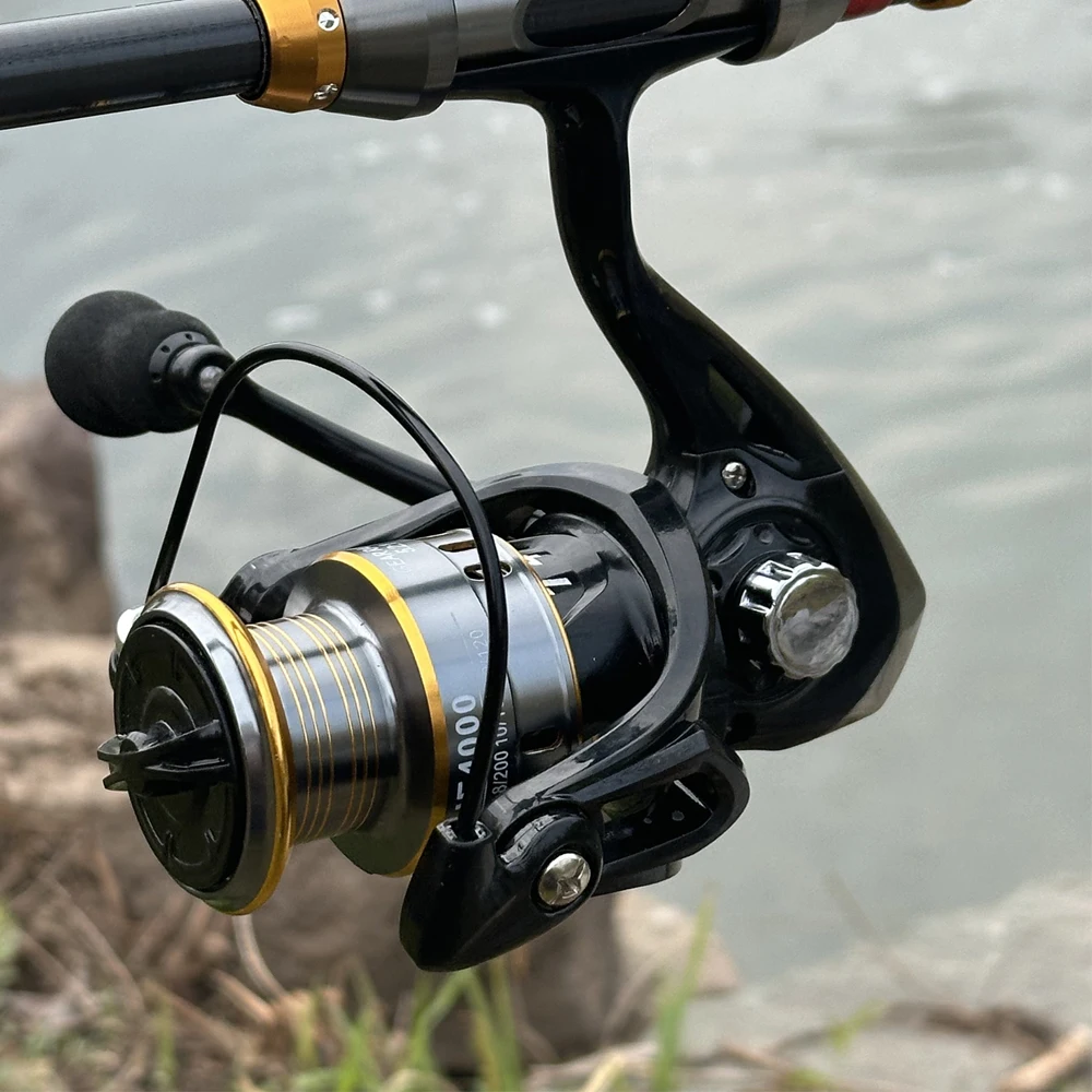 Carrete de pesca giratorio de resistencia máxima de 8kg, rueda de carrete de Metal de aluminio, adecuado para agua dulce/agua salada serie 1000 ~ 7000 - imagen 3