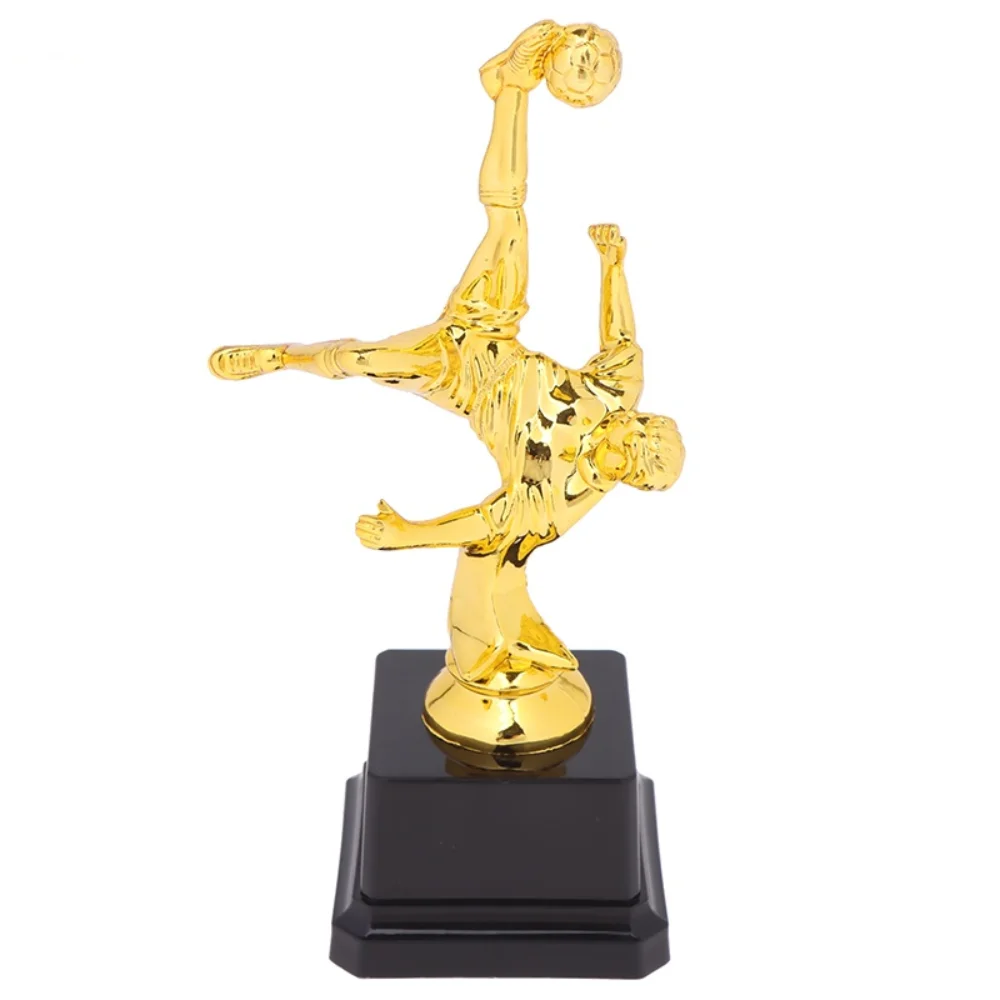 Trofeo de pesca infantil de oro de plástico – Modelo ganador - imagen 3