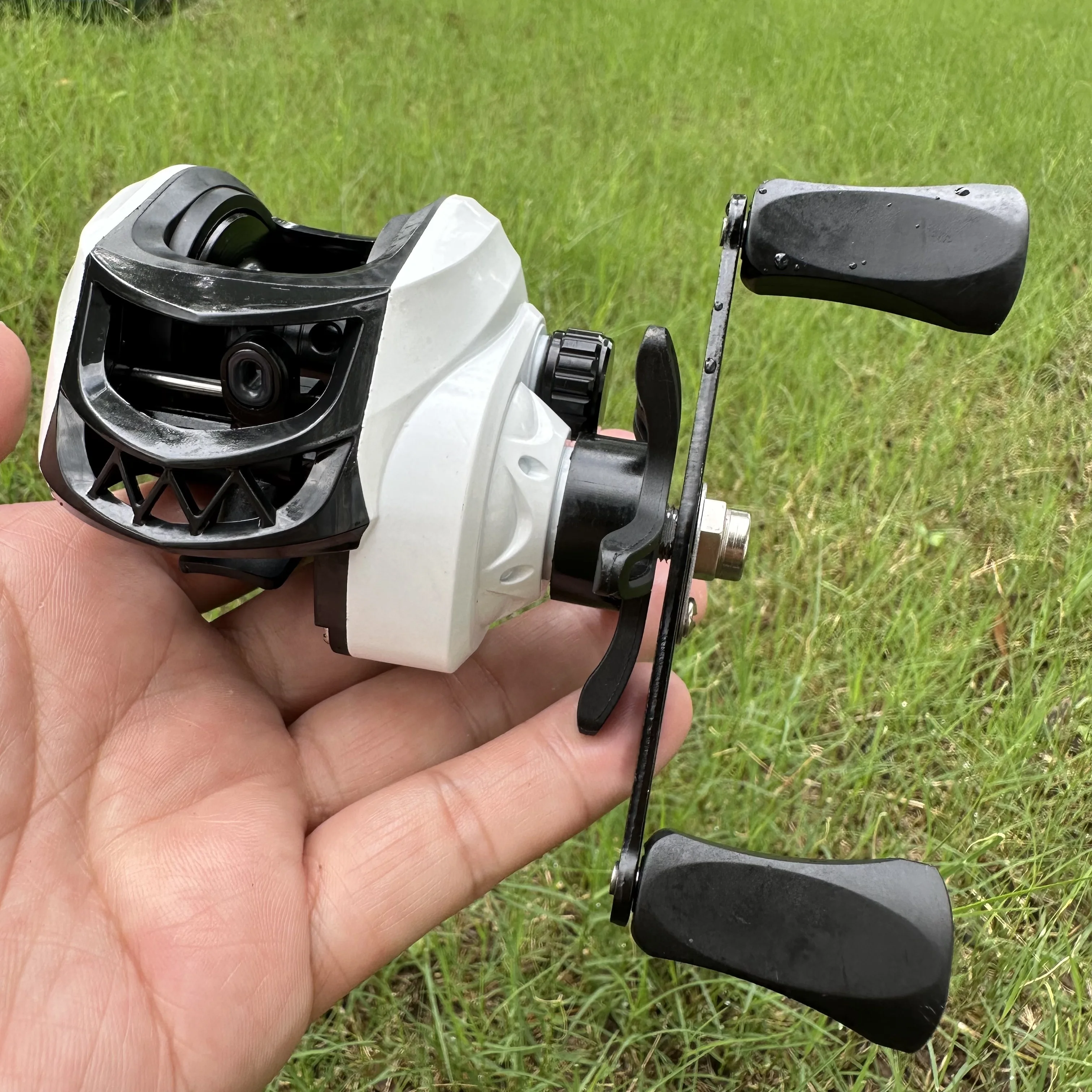 Long-distance Casting Fishing Reel Magnetic Brake High-speed Gear Ratio 7.2:1 Saltwater Jigging Wheel Max Drag 8KG for Carp Bass - imagen 5