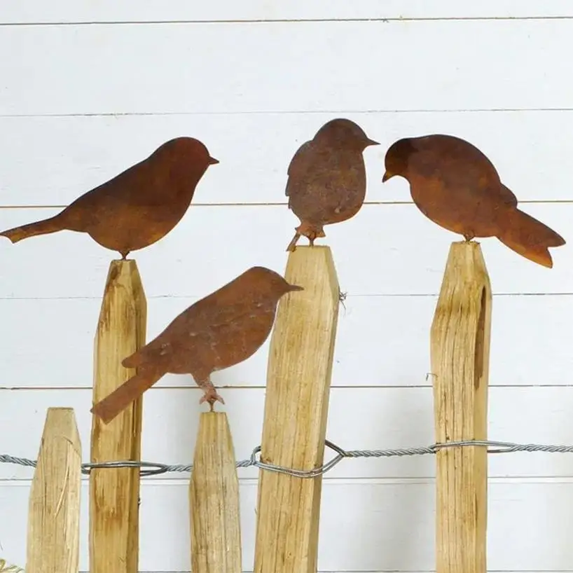 Figuras de pájaros metal oxidado – Decoración artística para exterior