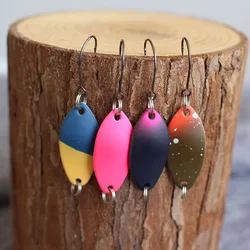 Señuelo spoon UV con micro-lentejuelas para lubina, lucio, trucha