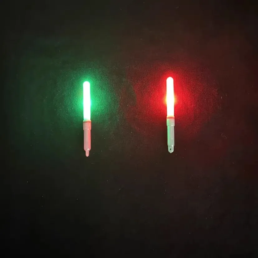 Lote de 10 unidades de luz eléctrica roja/verde, lámpara LED, palos de luz, accesorio de flotador de pesca con batería recargable CR425 A580 - imagen 3