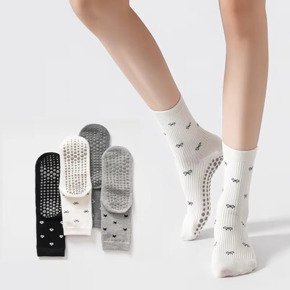 Nuevos calcetines de algodón para Yoga, calcetines antideslizantes de silicona para Pilates, calcetines profesionales transpirables de tubo medio, calcetines deportivos para Fitness - imagen 5