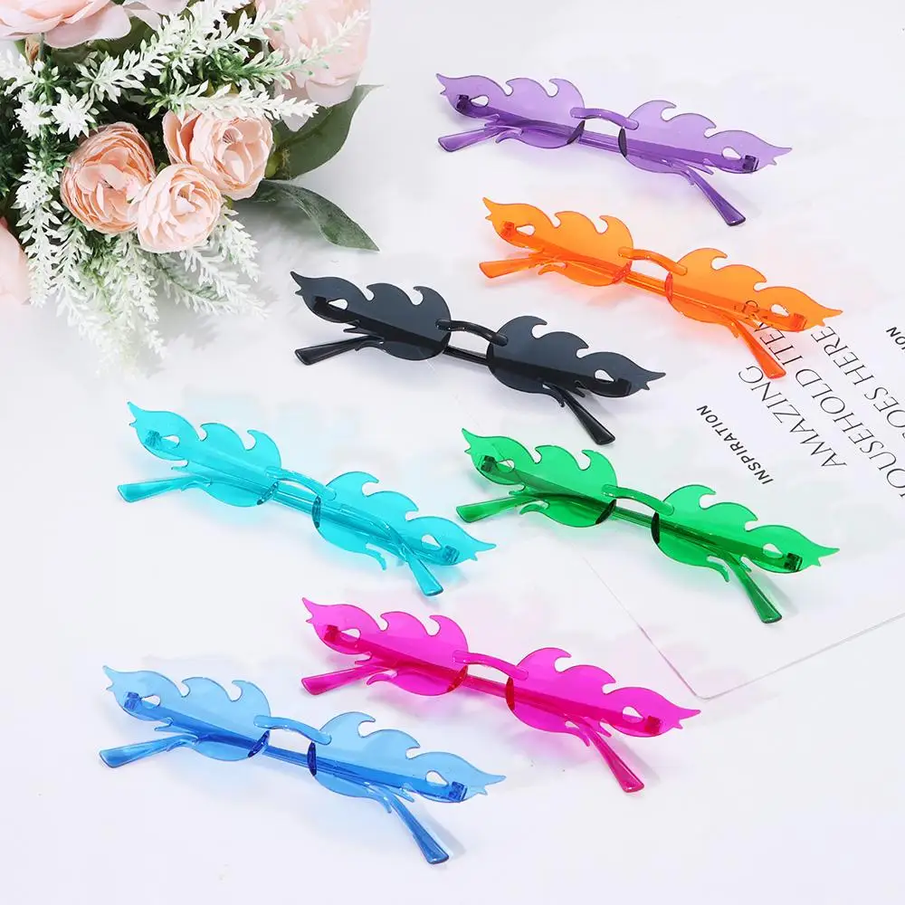 Gafas de sol sin montura para mujer, lentes de sol con forma de llama, a la moda, Cosplay - imagen 3