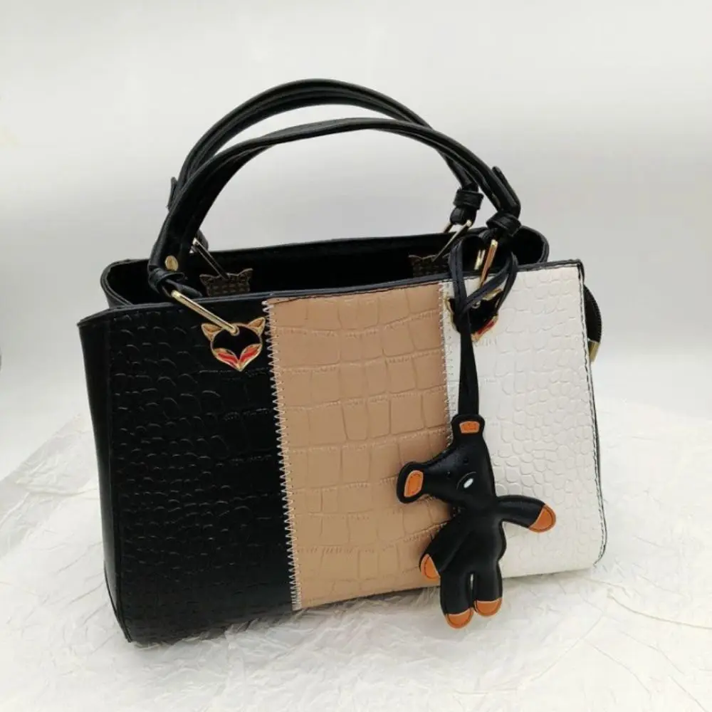 Lindo bolso de oso de cuero PU colgante de dibujos animados llavero de peluche suave forma de oso Kawaii llavero accesorios bolsa dijes decoraciones - imagen 5