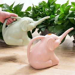 Regadera de plástico con forma de elefante para riego de plantas exterior
