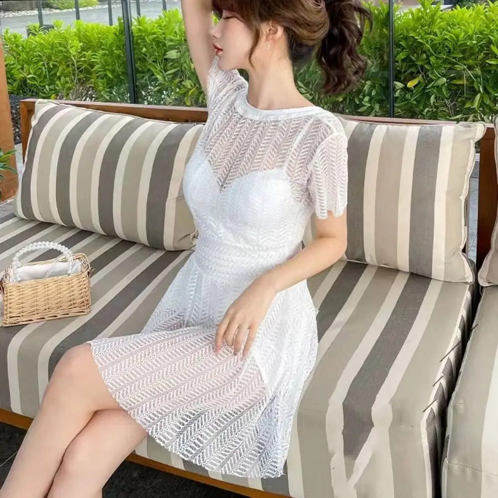 Traje de baño con falda de encaje hueco de malla, traje de baño transparente sin espalda para aguas termales, ropa de playa de manga corta con playa acolchada - imagen 4