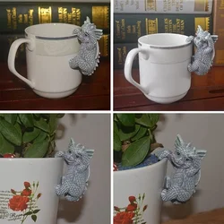 Figuras de dinosaurios en resina con taza colgante para jardín