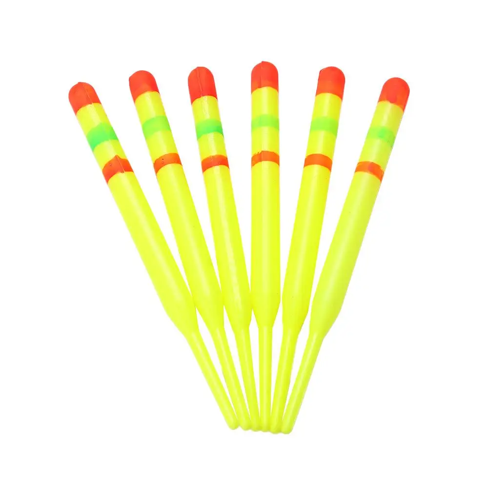 Un grupo de luces de neón amarillas y verdes